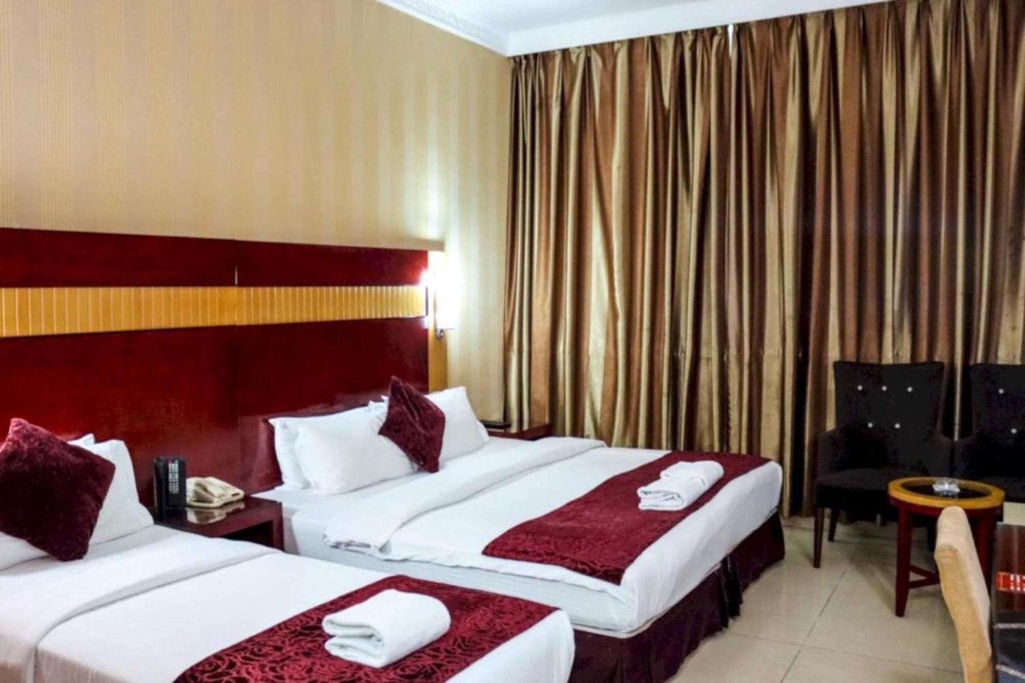Palette Phoenix Hotel Dubai Eksteriør bilde
